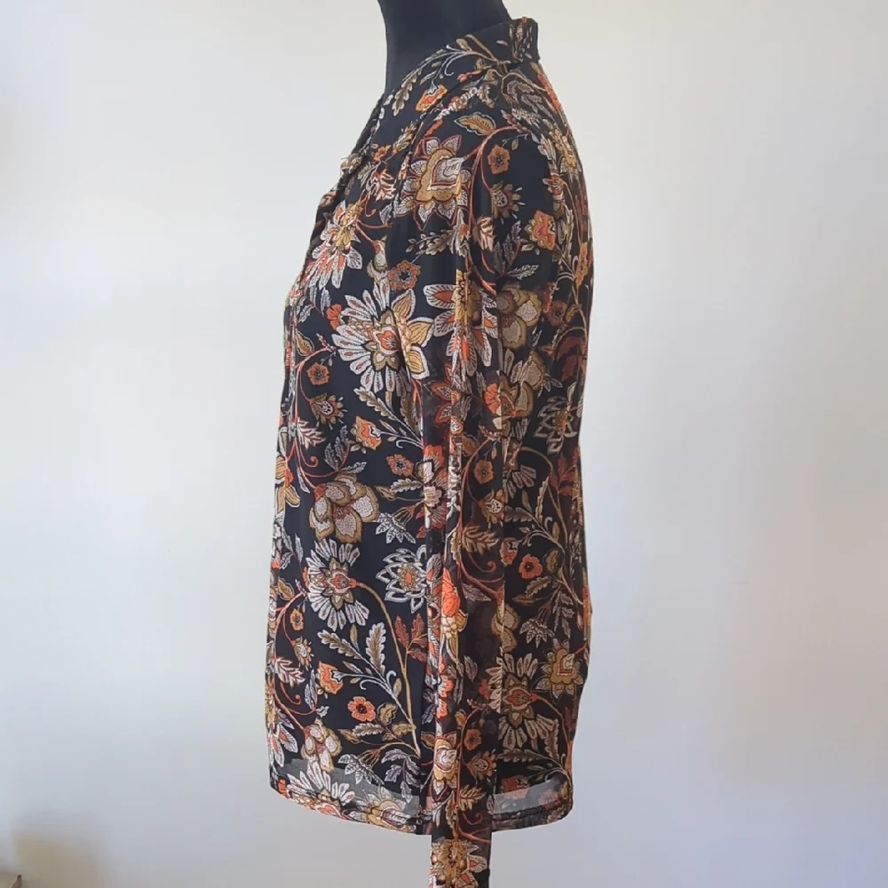 Floral Long Sleeve Women's Top - Picture 6 of 9